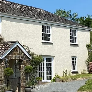 https://the-cottage.exeterhotels.net